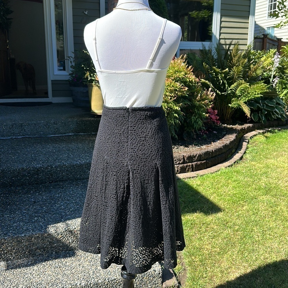 Crochet/lace overlay ruffle black skirt SZ 6 - Picture 2 of 9